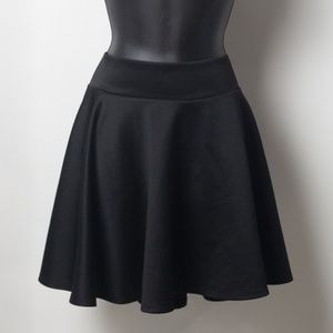 Made by Johnny Flared Mini Skater Skirt Medium